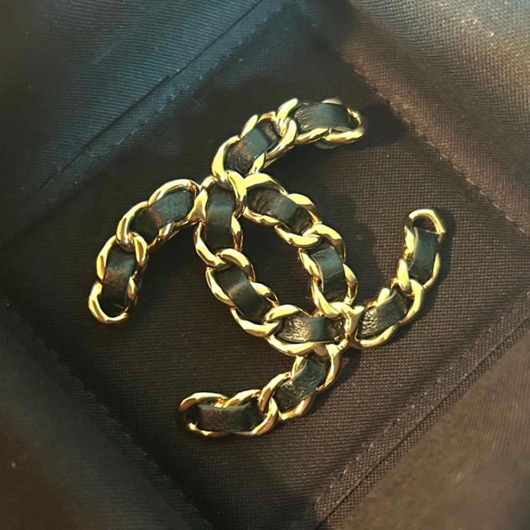 レア美品　CHANEL シャネル　ブローチ　チェーン　レザー　CCマーク