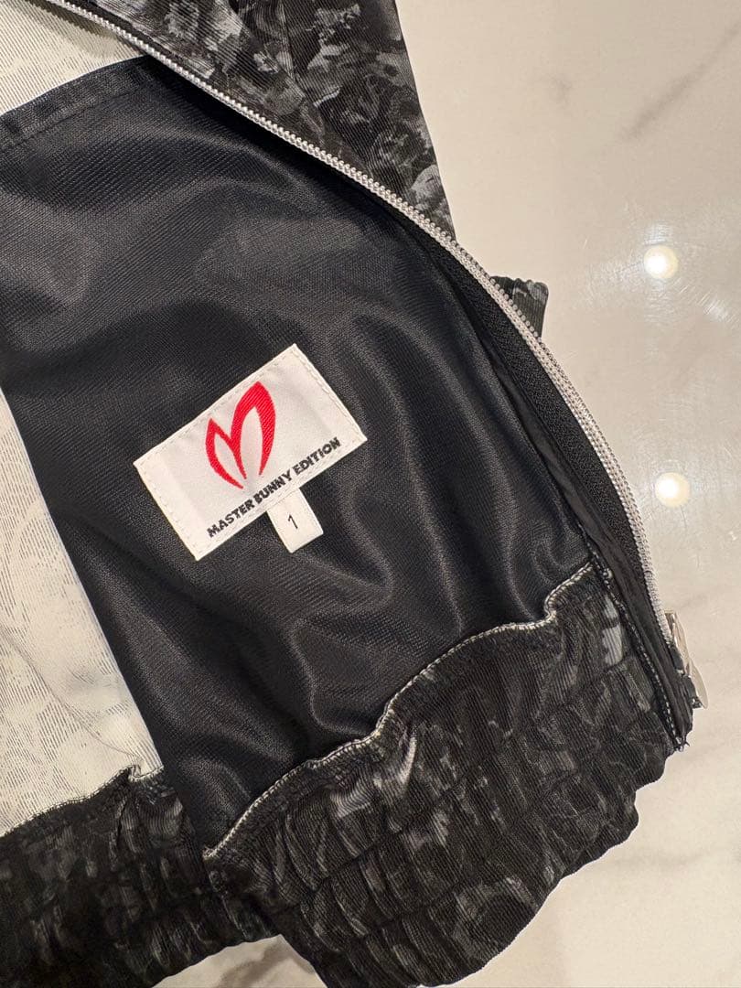 マスターバニー 花柄ジャケットとパンツ セットアップ サイズ1レディース 美品