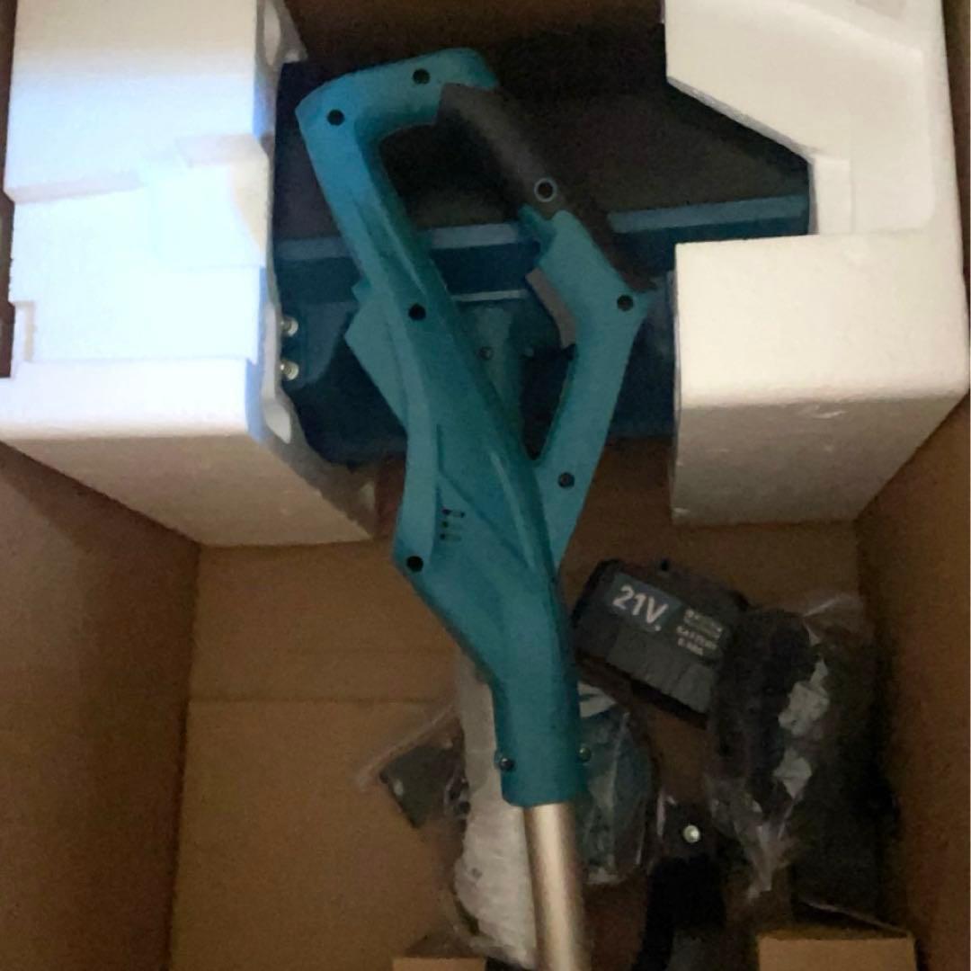 【新品】電動除雪機 スノーショベル 充電式 コードレス 家庭用 小型軽量