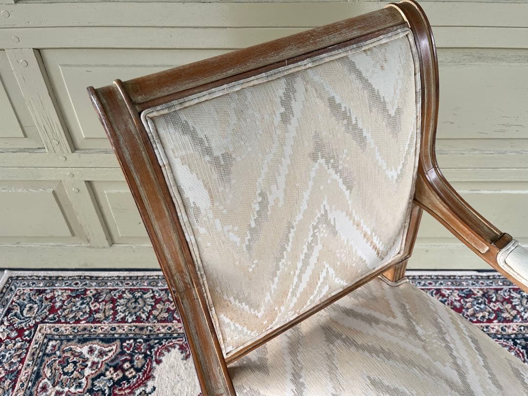 クラシックデザイン ダイニングチェアIDC 大塚家具 BIANCO デカペ塗装