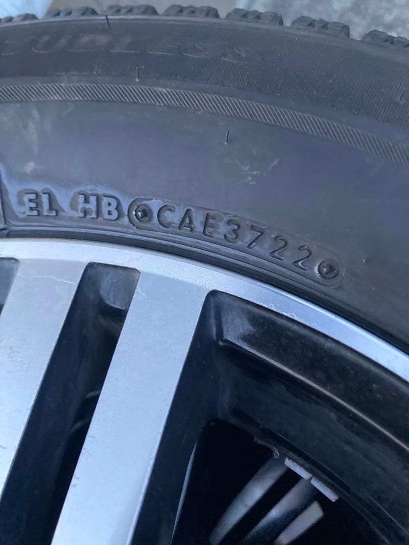 スタッドレスタイヤホィールセット215/65R16