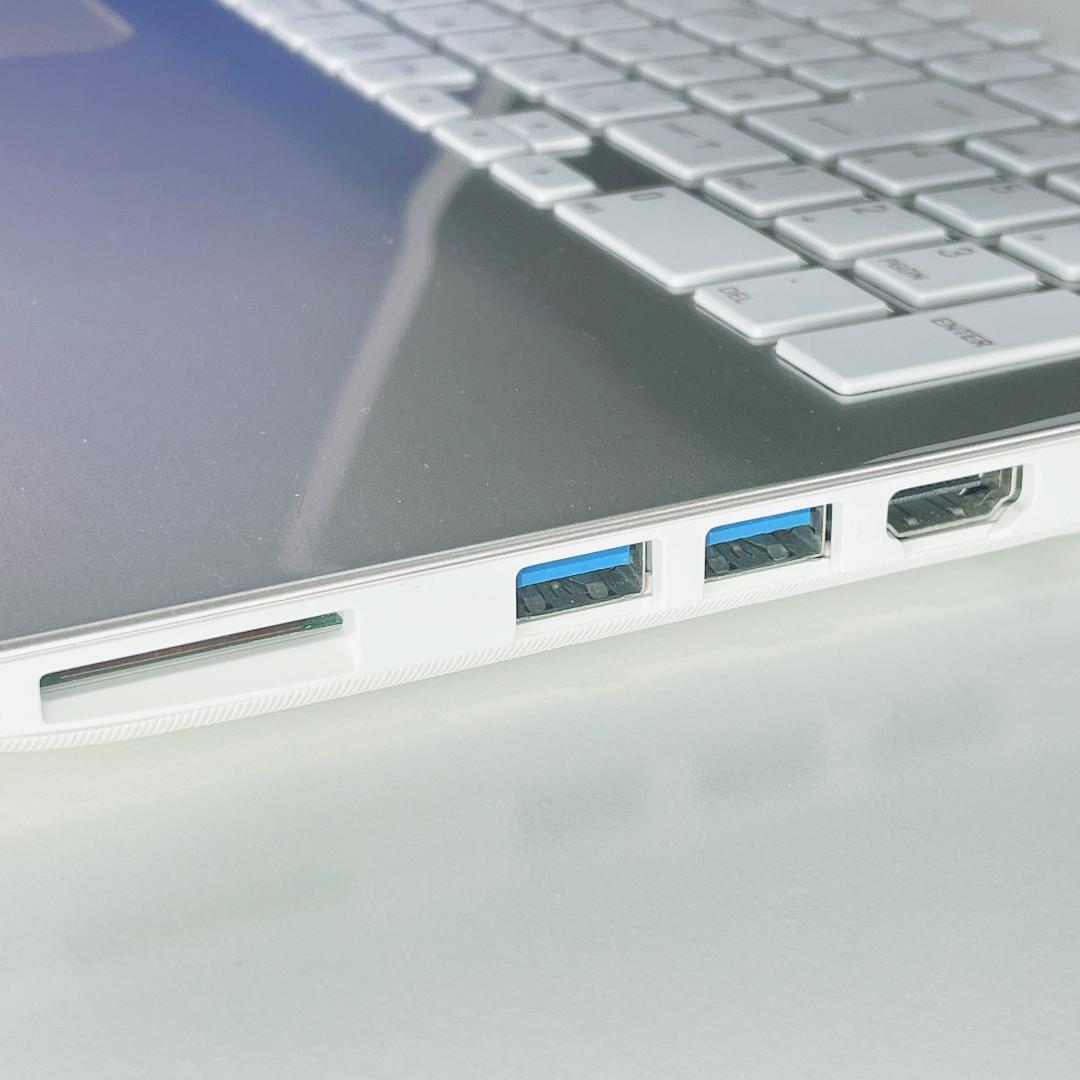 すぐ使える！corei7✨Win11新品SSD✨ゴールド✨東芝ノートPC薄型