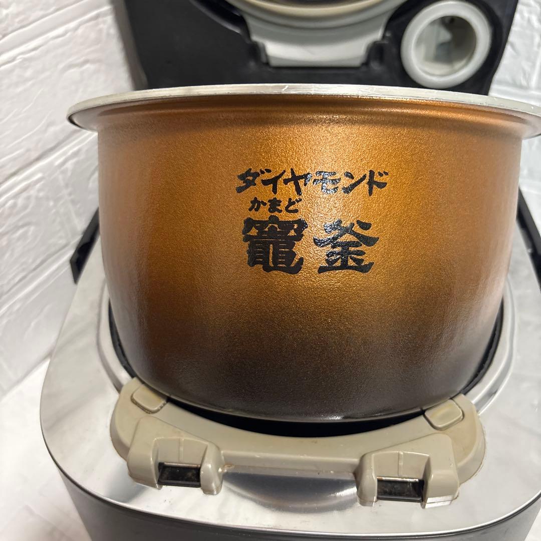 Panasonicスチーム&可変圧力ジャー炊飯器SR-VSX108 Wおどり炊き