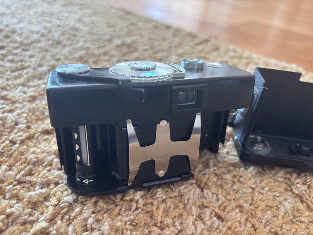 ローライRollei B35 シンガポール製　ストロボ　タイマー付き