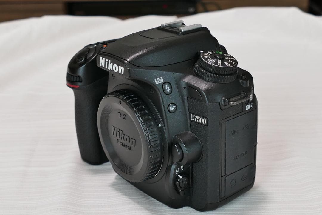 美品 NIKON D7500