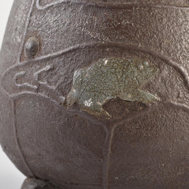 南蛮焼締　蓮葉形　蓮花蛙象嵌　掛け花生　合せ箱付　V　R7084