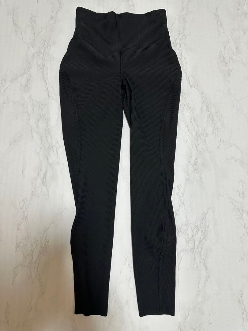 ルルレモン レギンス ヨガ ランニング Base Pace Tight XS