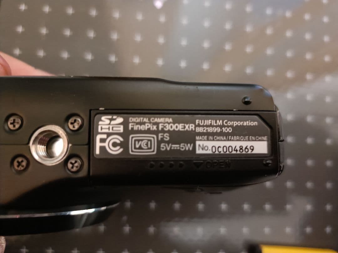 FUJIFILM FinePix f300EXR コンパクトデジタルカメラ