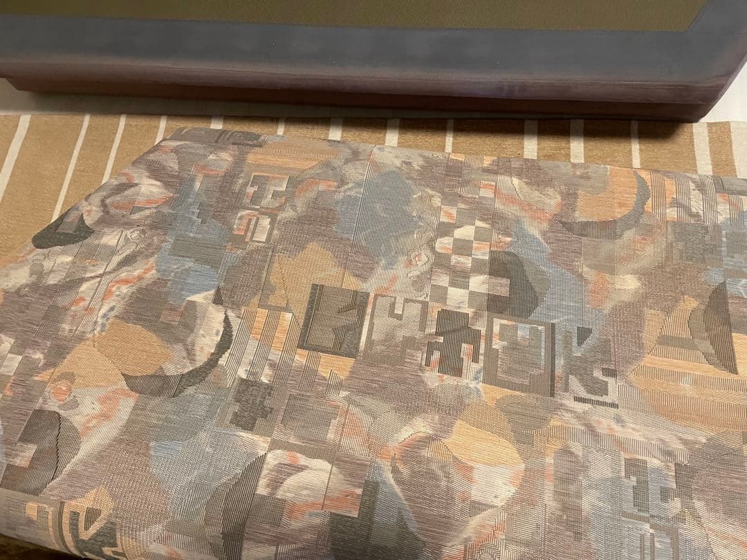 引き取り限定！ 抽象パターン ファブリック 2人掛けソファ