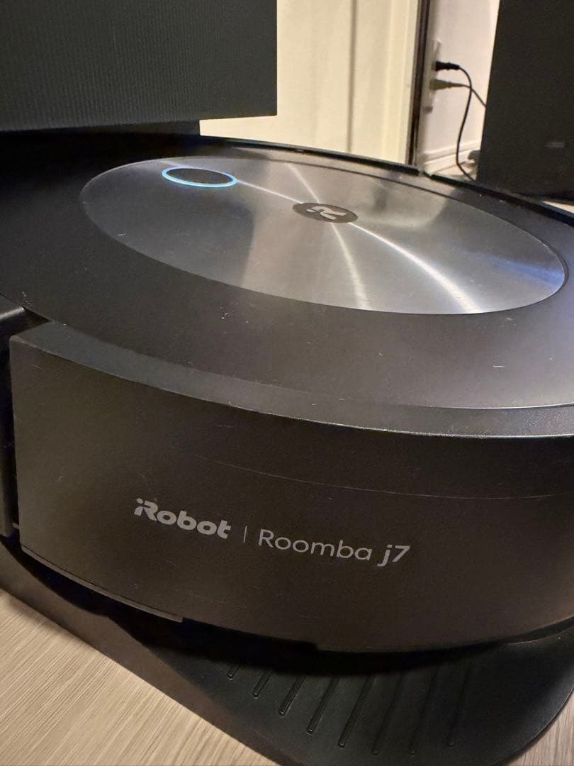 iRobot Roomba j7 本体