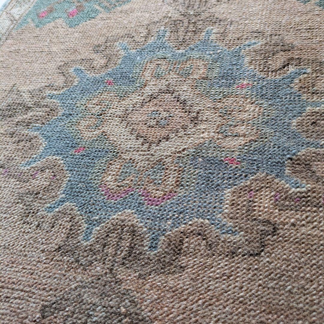 52×88 メダリオン　オレンジベージュ　トルコヴィンテージラグ　ミニサイズ