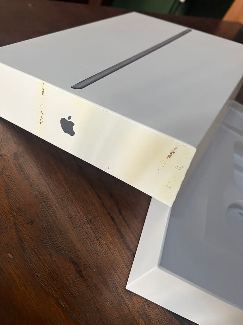 ★箱付き✨iPad 第8世代WiFi+Cellular Simフリー 32GB★