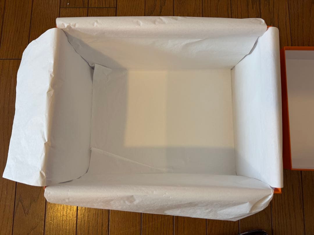 HERMES エルメス　2026 インザループ 18 純正ボックス