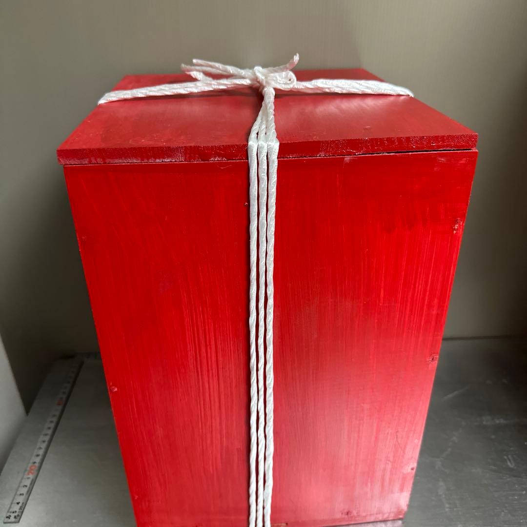 古伊万里、染錦、獅子、花絵、沈香壺、　塗り箱、付き、完品。