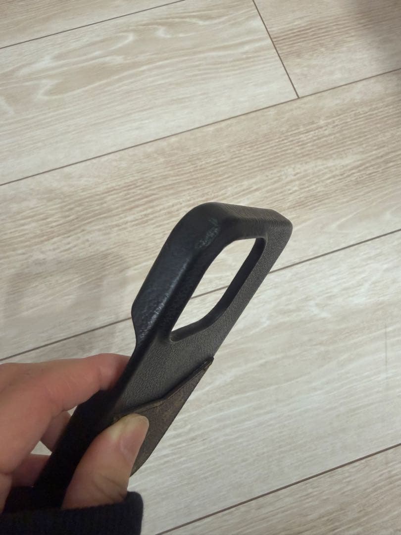 ルイヴィトン iPhone15promax ケース M82888