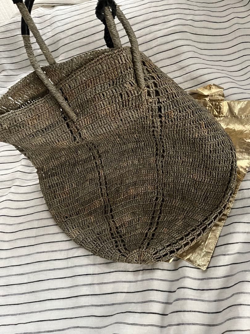 IENA購入　a. グレーカーキラフィアかご　ショルダー