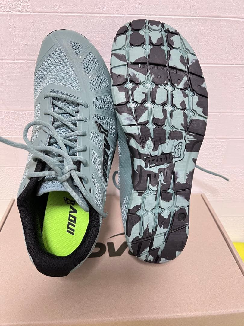 INOV-8 F-LITE 235 V3 トレーニングシューズ