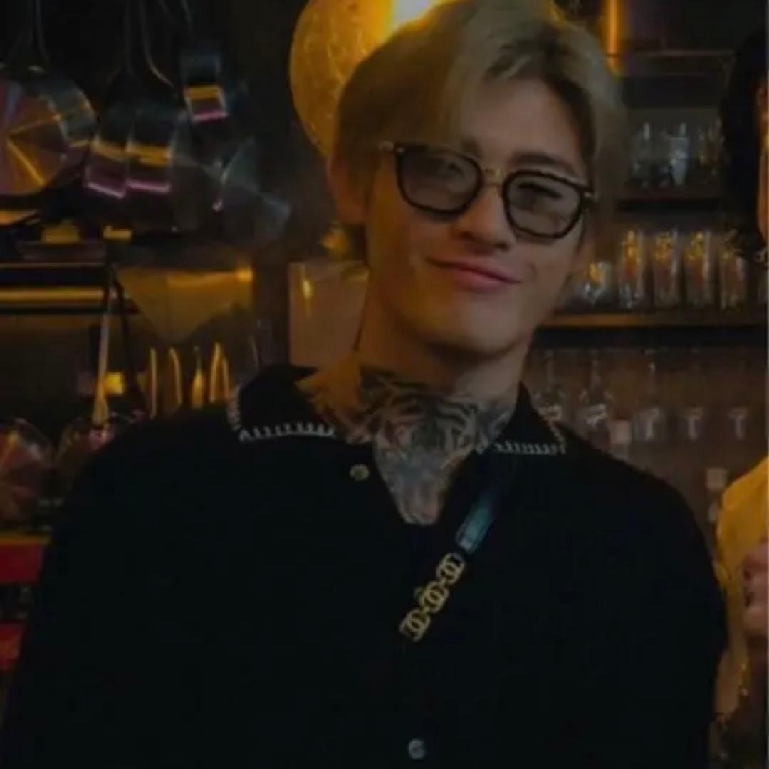 UNTORN Fuzzy Knit Polo Cardigan 平本蓮着用