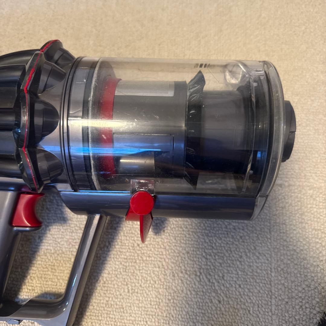 ダイソン　sv18 送料込み　　バッテリーは一個のみ付属