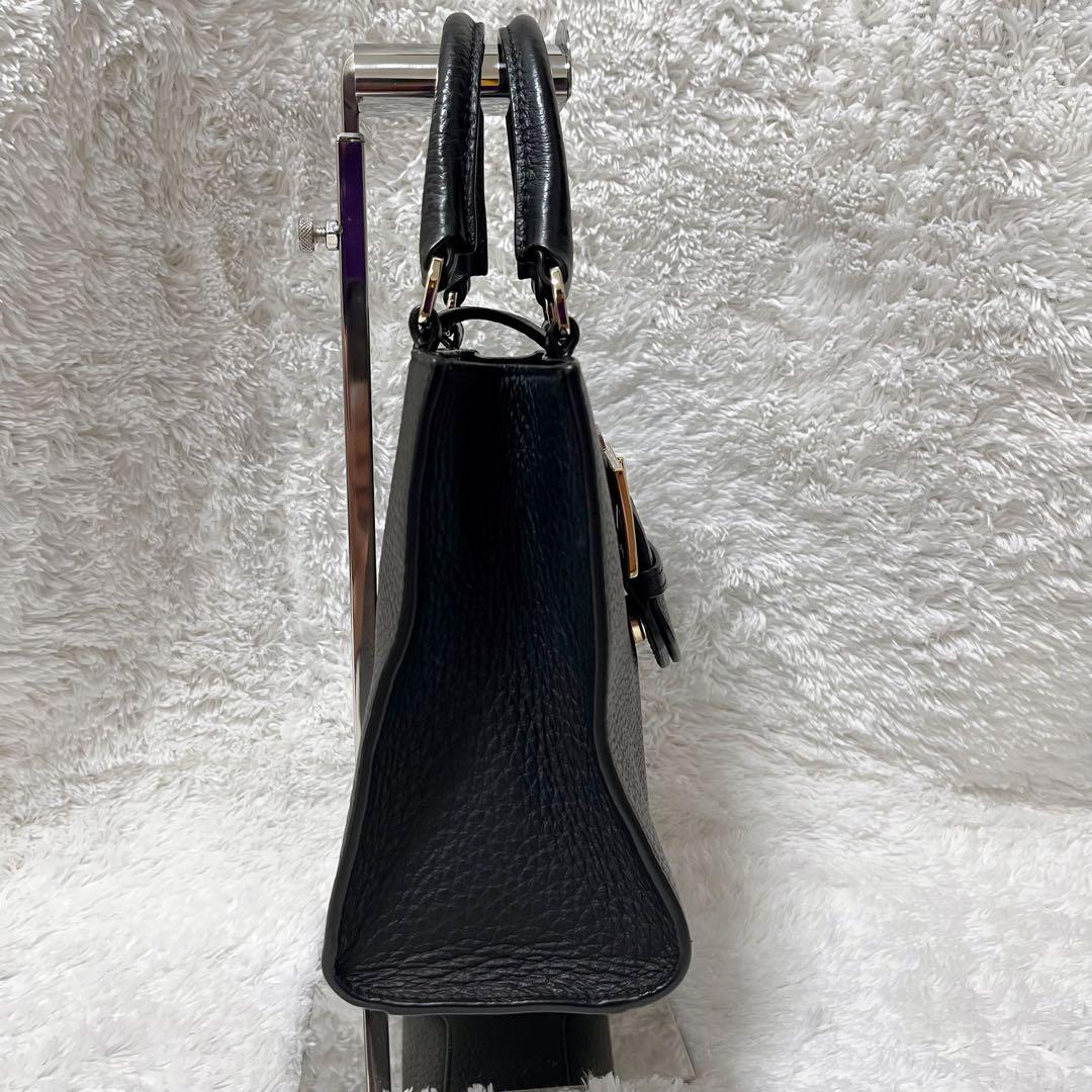 ス*ー様 【未使用級】FURLA フルラ ハンドバッグ 黒 レザー ベルト