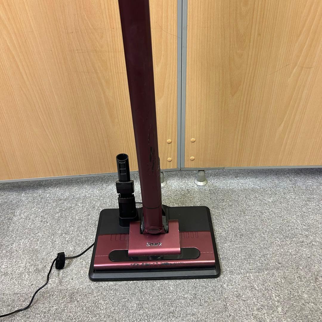 シャーク　スティッククリーナー　CS200JRD