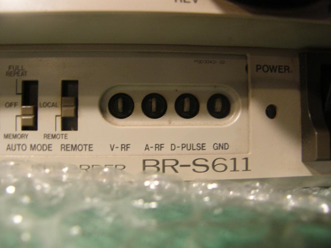 ビクターBRS-611業務用SVHSレコーダージャンク品の出品です。