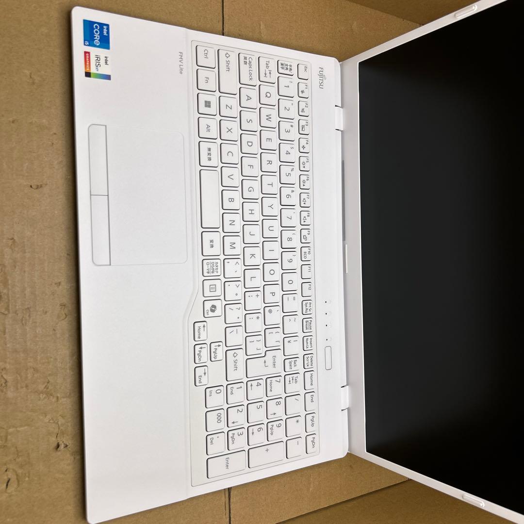 新品　富士通 ノートパソコン FMV Lite WA1/J2 2025年製
