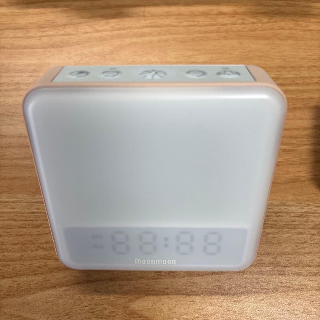 トトノエライト　moonmoon TOTONOE LIGHT