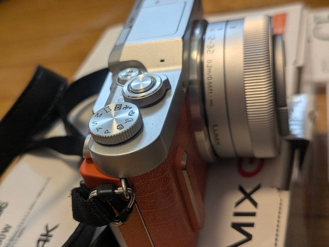 Panasonic LUMIX GF90 ダブルレンズキット オレンジ＋ガイド本