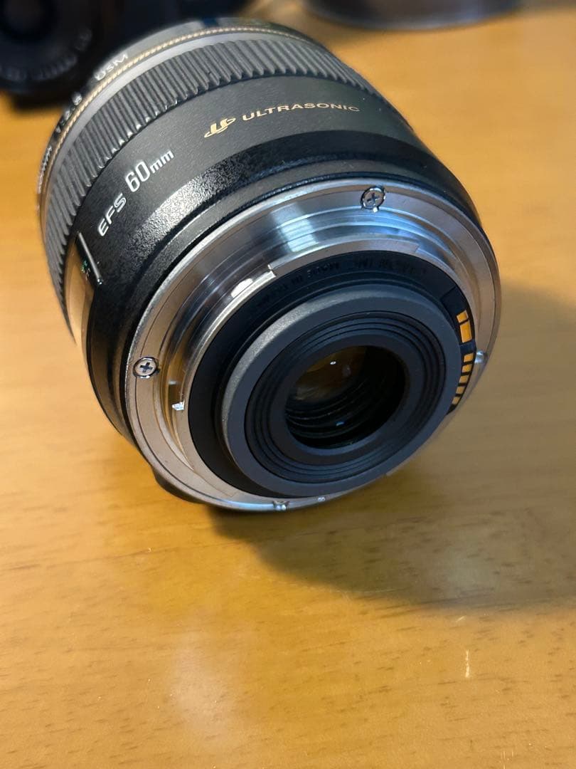 Canon EF-S 60mm F2.8 macro フィルター固着あり