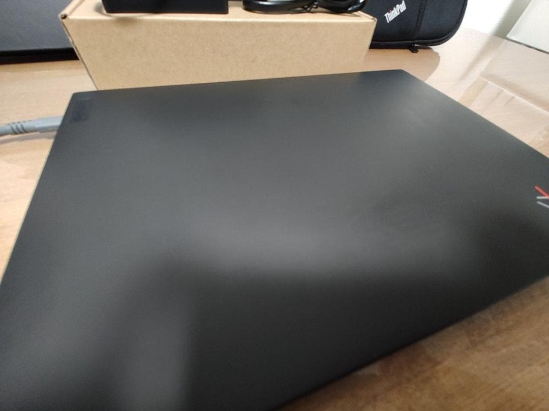 【最終値下げ】Lenovo ThinkPad X1 Carbon gen9