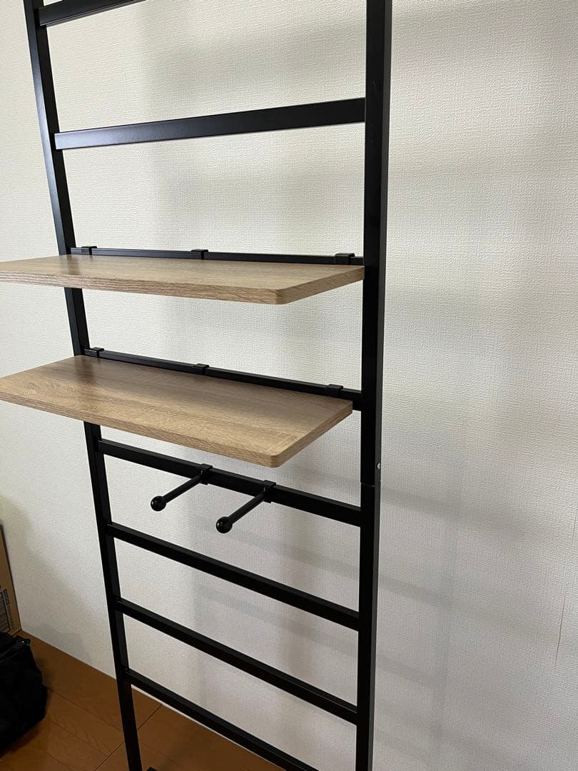 壁収納　突っ張りラック