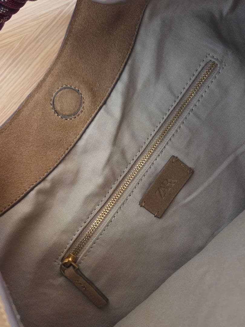 完売品　ZARA スエードバッグ　レザーショルダーバッグ