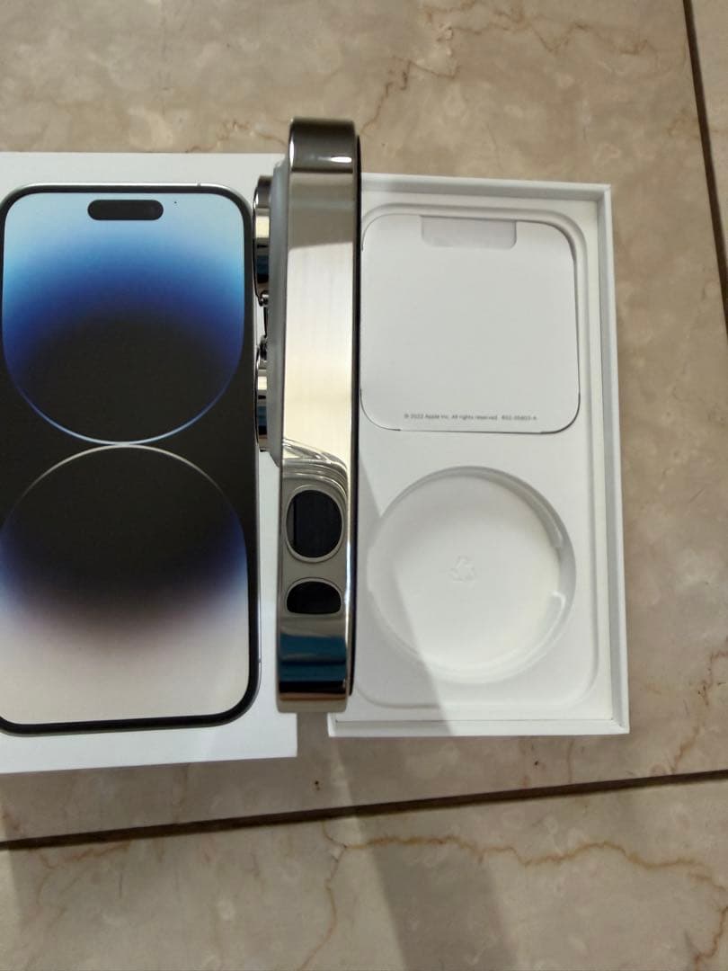 Apple iPhone 14 Pro 128GB シルバー SIMフリー