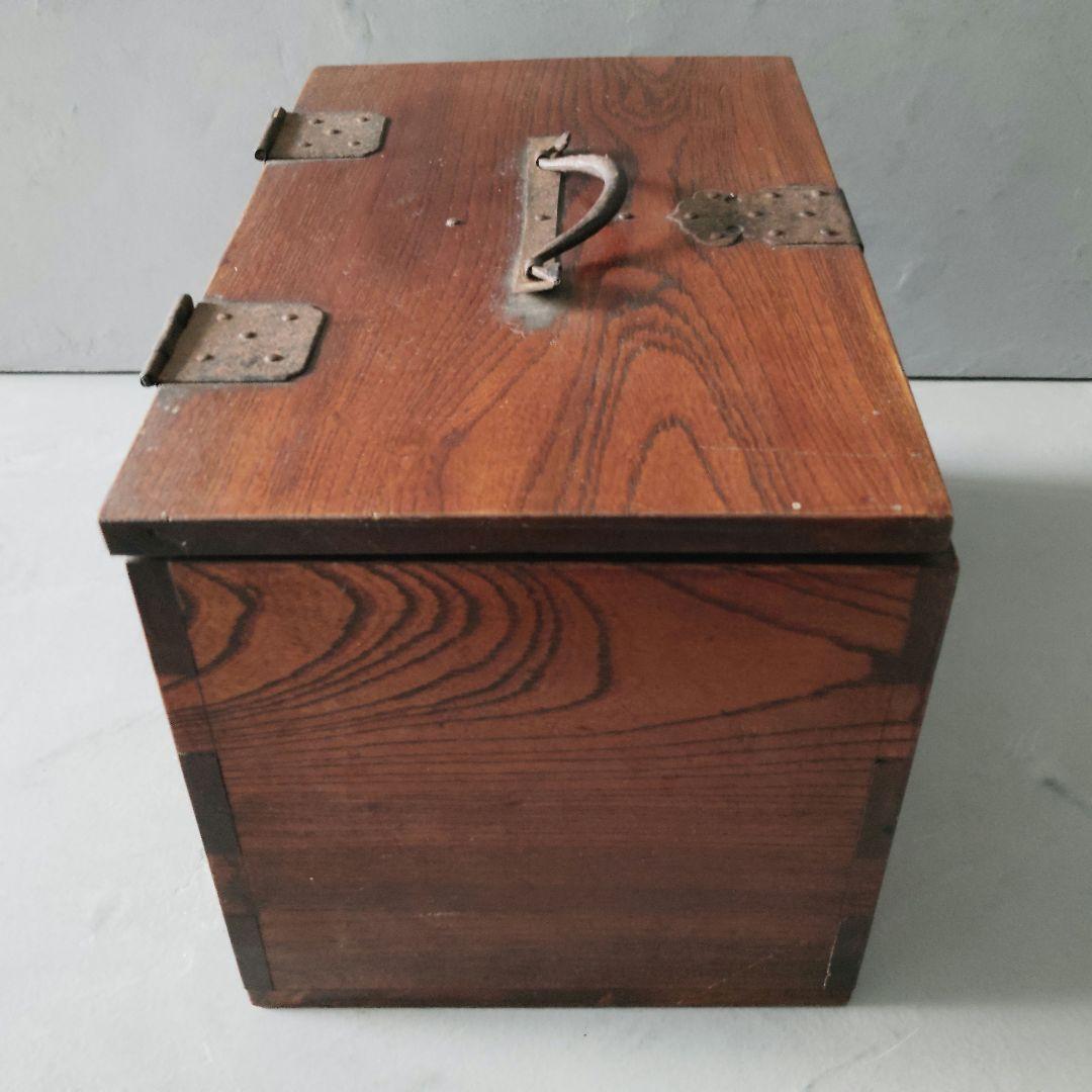 銭箱　木箱　内容物そのままに　時代もの　骨董　古家具　古道具　アンティーク