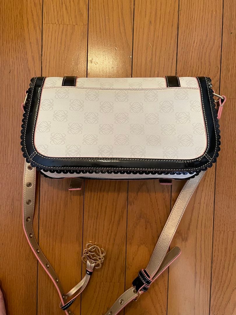 LOEWE ロエベ　ショルダーバッグ