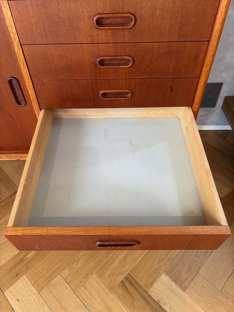 北欧アンティーク家具　オープンシェルフ