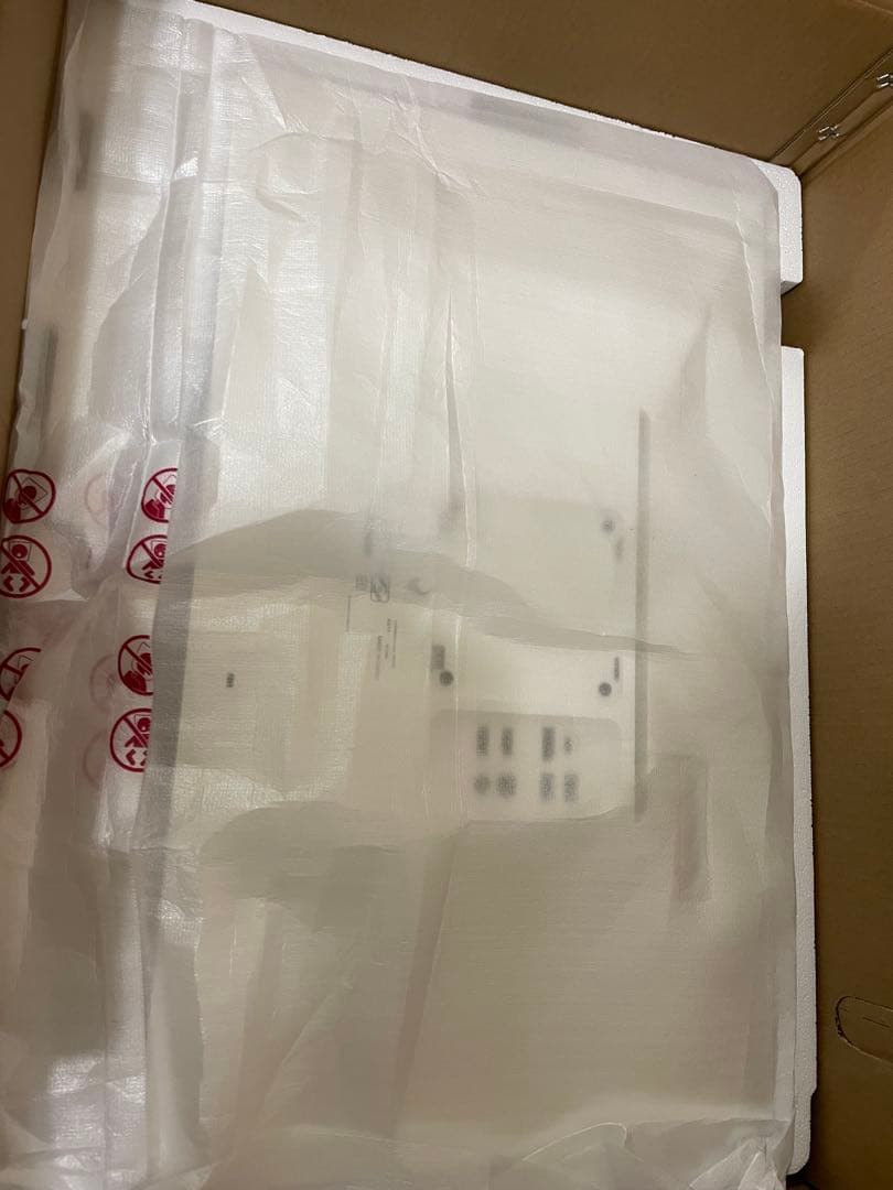 新品 LG UHD モニター 27インチ 4K HDR