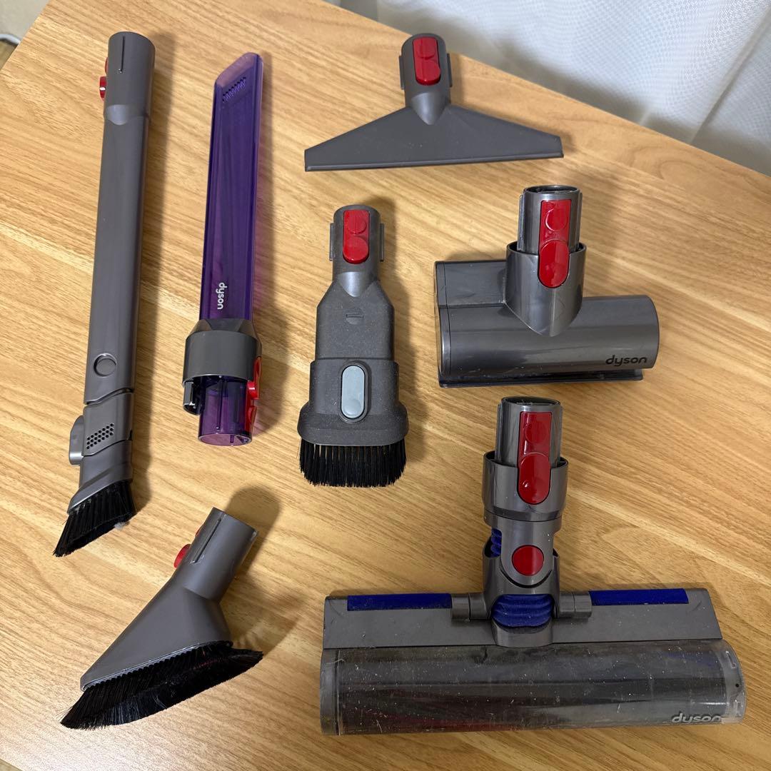 す*ね様 [美品] Dyson V8 Slim Fluffy+ 掃除機