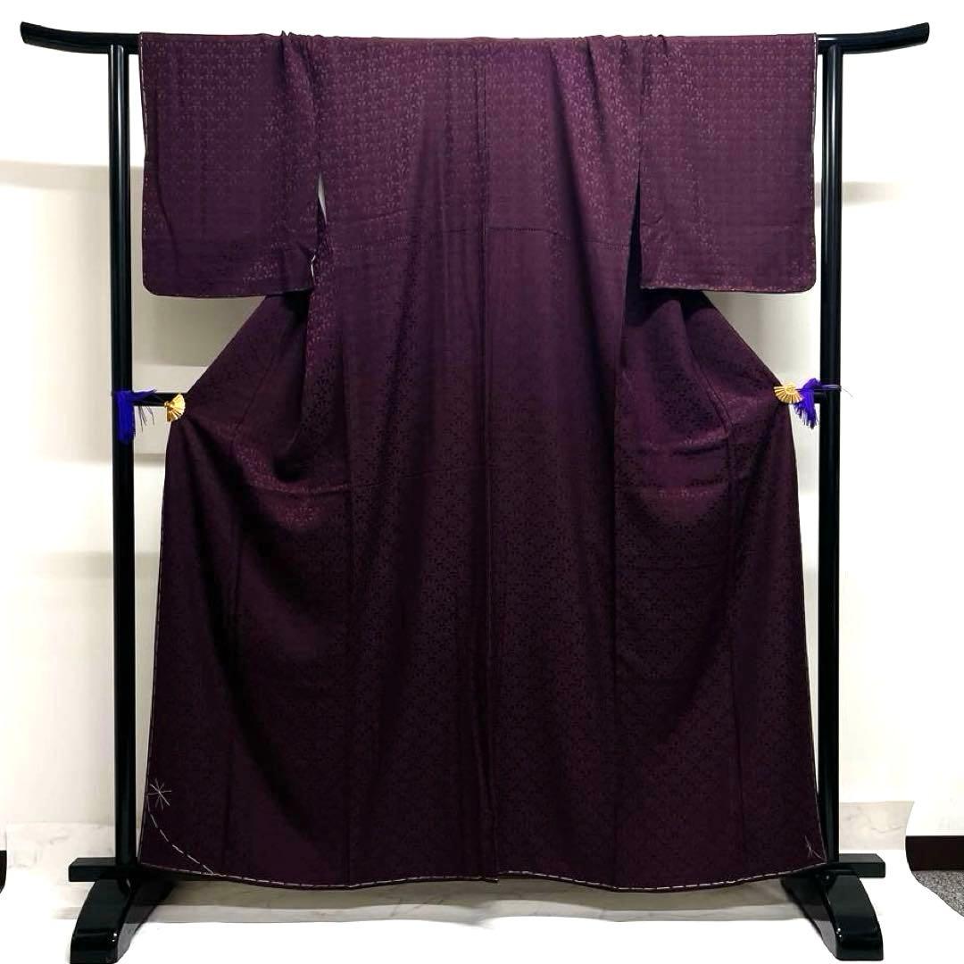 未着用　色無地　紋無し　菊青海波　パープル　ダークトーン　着物　023k