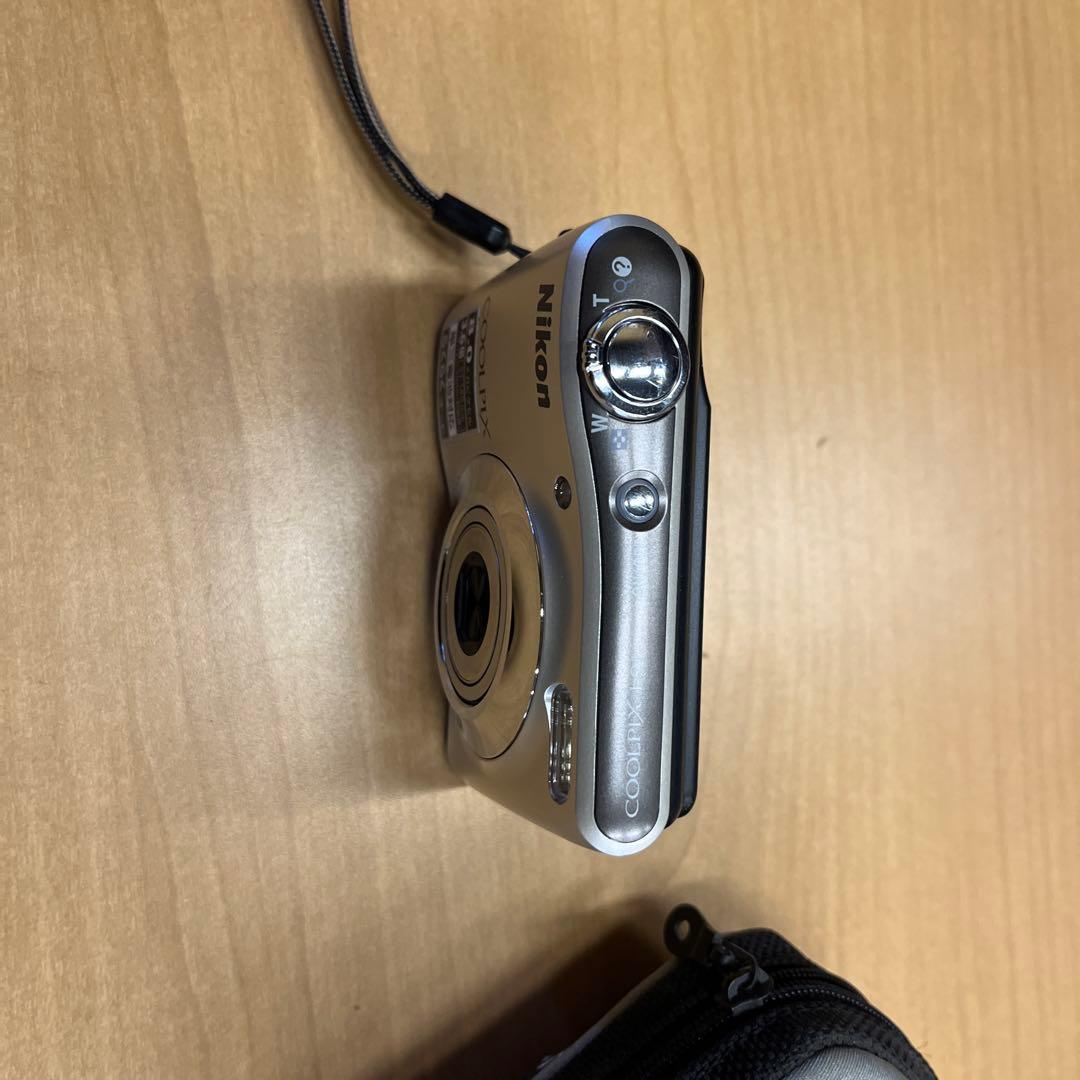Nikon COOLPIX L21 ニコン　ケース、sdカード付き