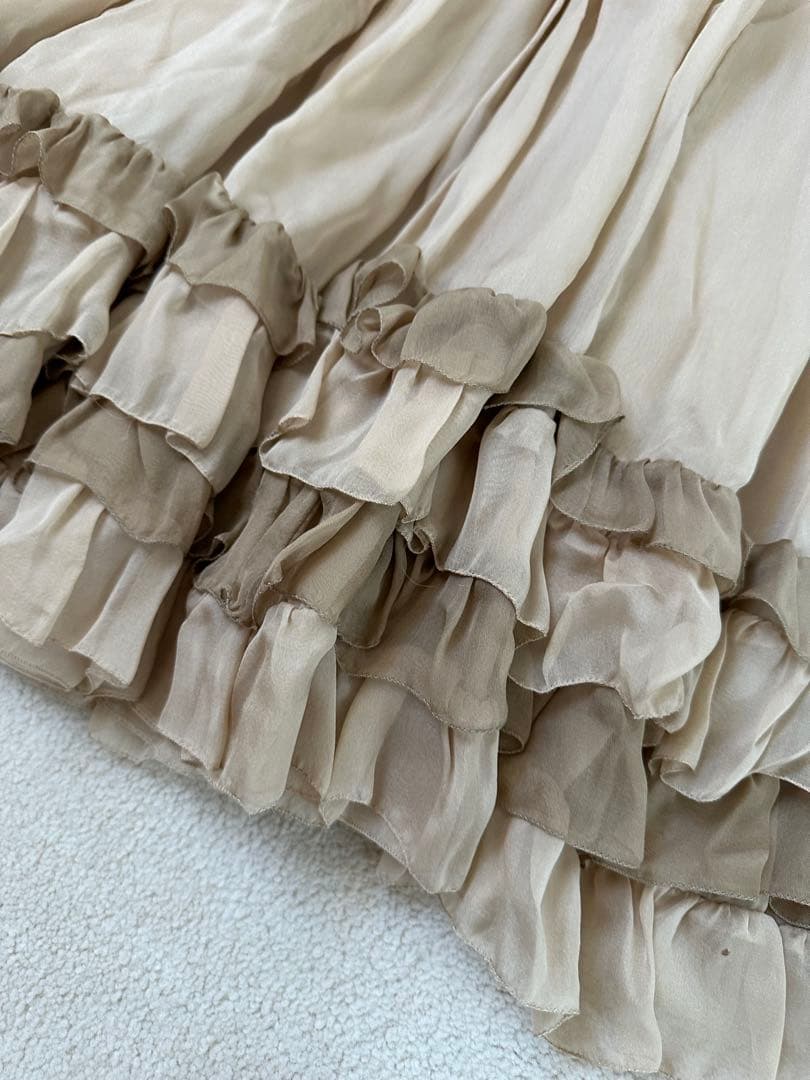 D&Gシフォン フリルキャミソール