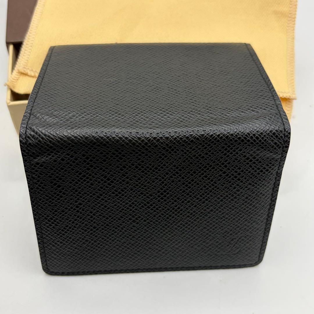 ルイヴィトン☆タイガアンヴェロップカルトドゥヴィジット名刺入れ・カード入れ