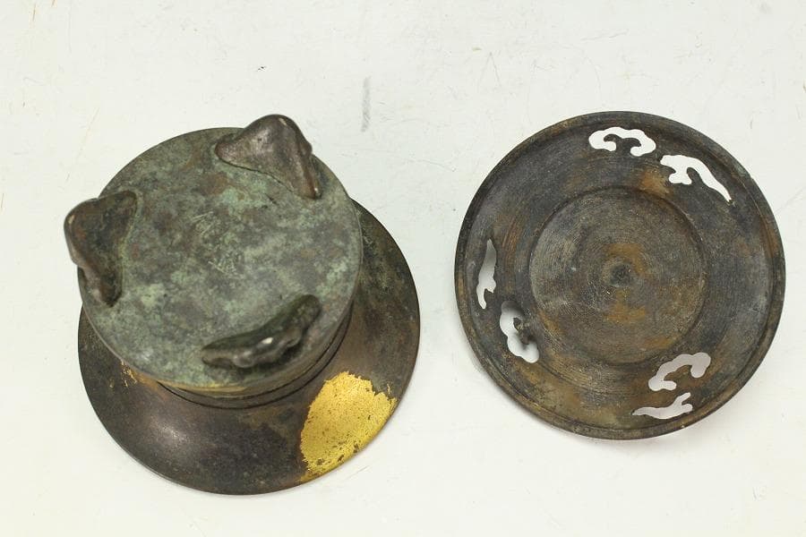 蔵六造 飛金 刻 霊芝 青銅 香炉 在名(K-XA807)