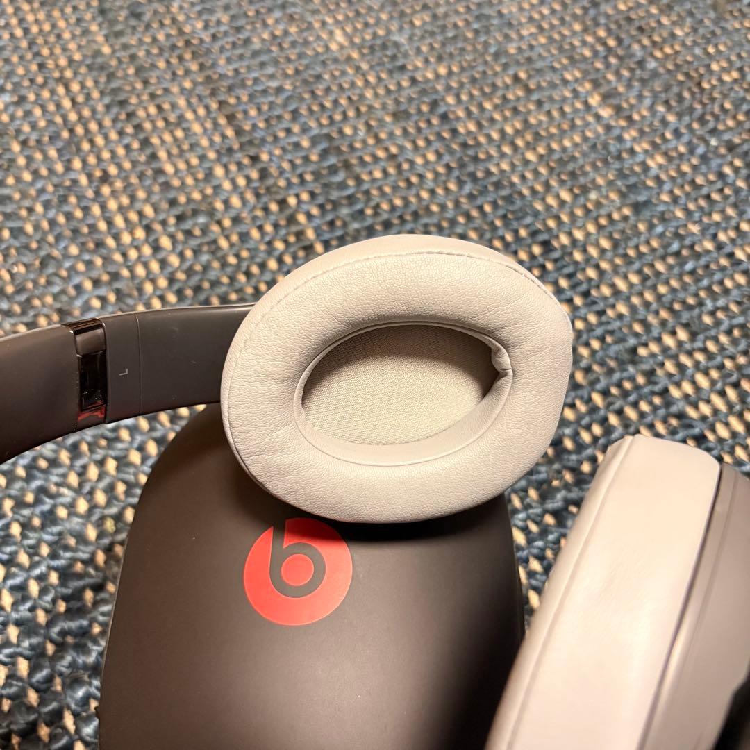 ヘッドホン Beats Studio3