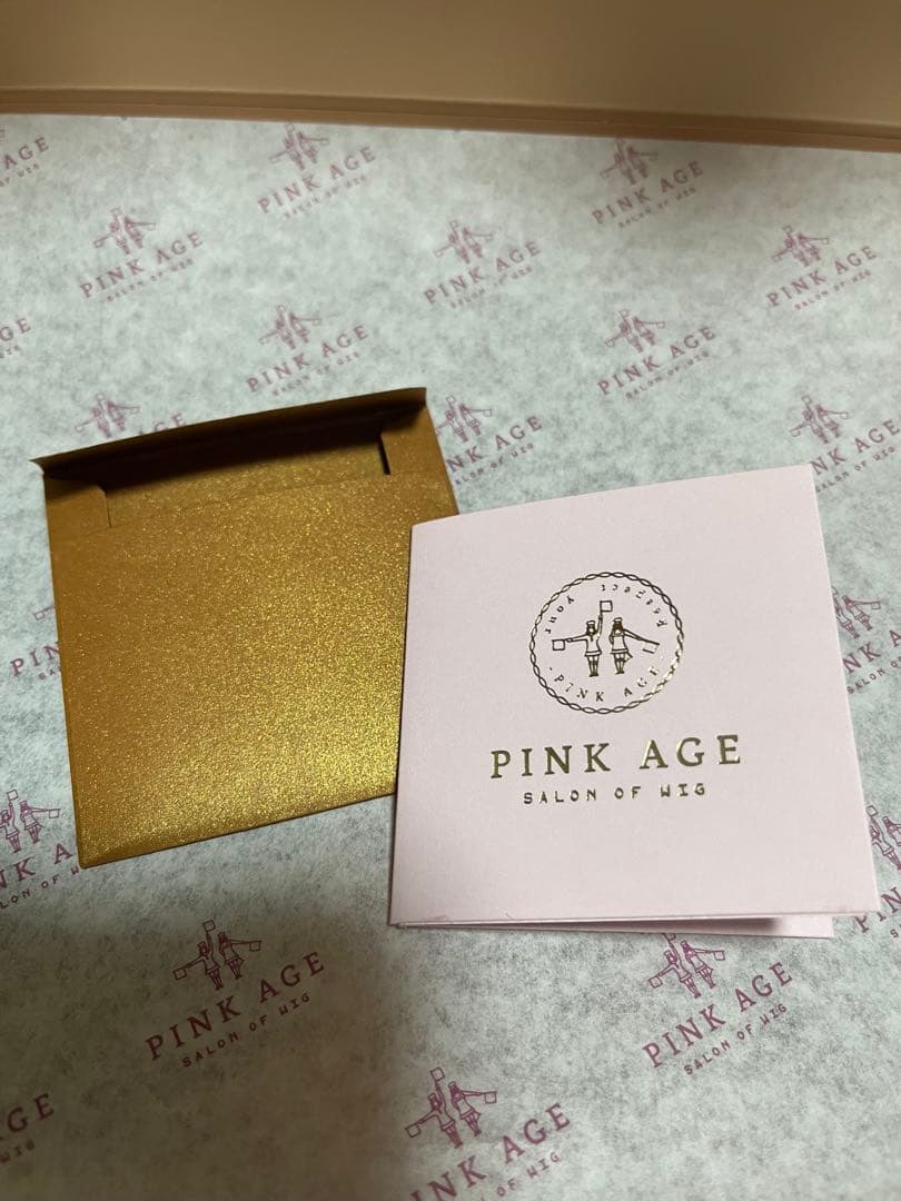 ピンクエイジ 手植えトップカバー)リアルスキン シースルーバング ゆるふわカール