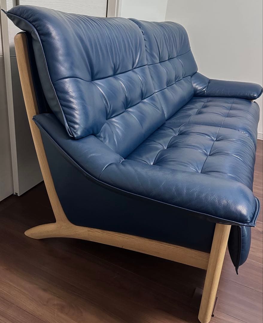 カリモク　3人掛けソファ