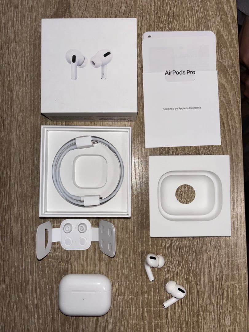 茜　Apple AirPods Pro 本体