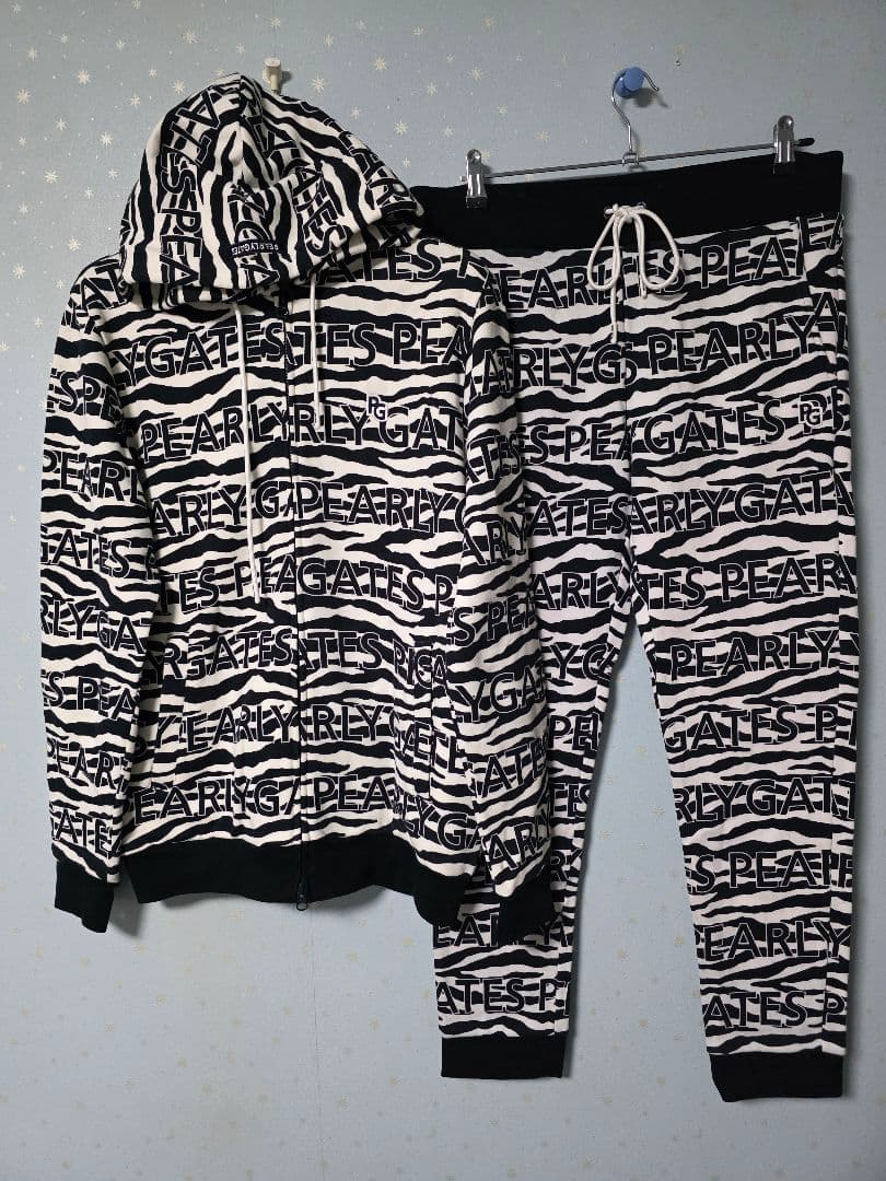 Syoです!新品同様パーリーゲイツゼブラ柄裏起毛セットアップ６