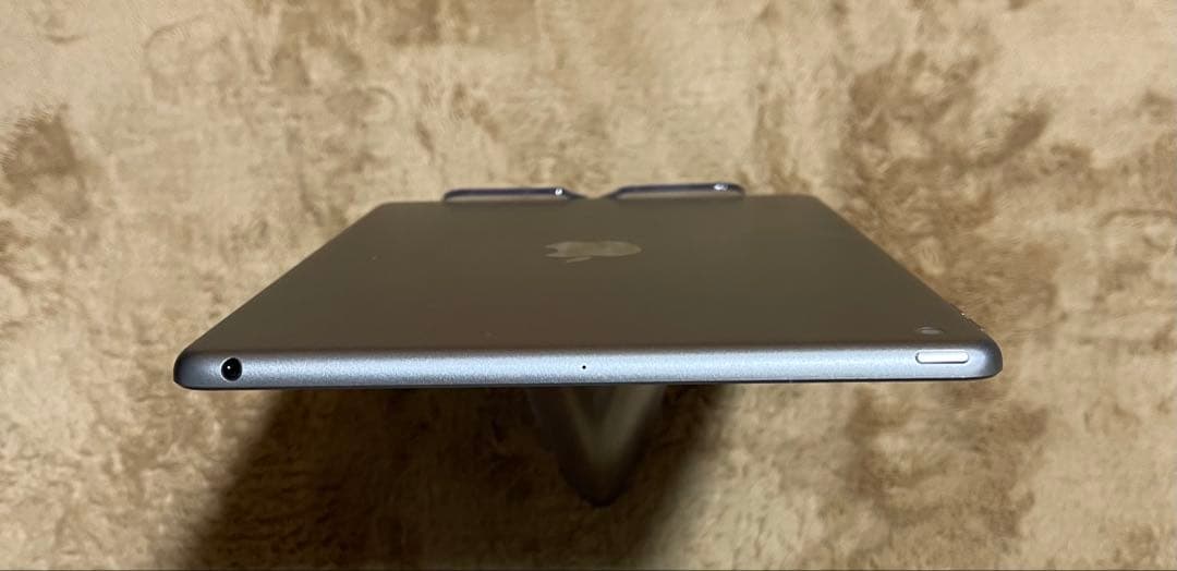 iPad 第6世代32GBWifiモデルバッテリー93％良品